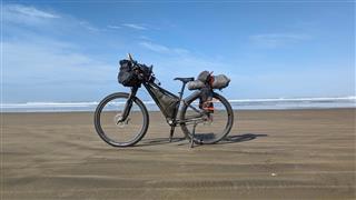 Photo of Tour Aotearoa 2024: rider Geneviève Bowers, 90 mile beach